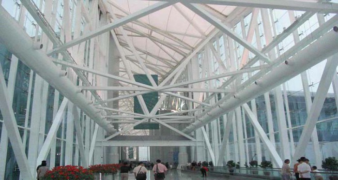 丙烯酸聚氨酯面漆應(yīng)用于鋼結(jié)構(gòu)